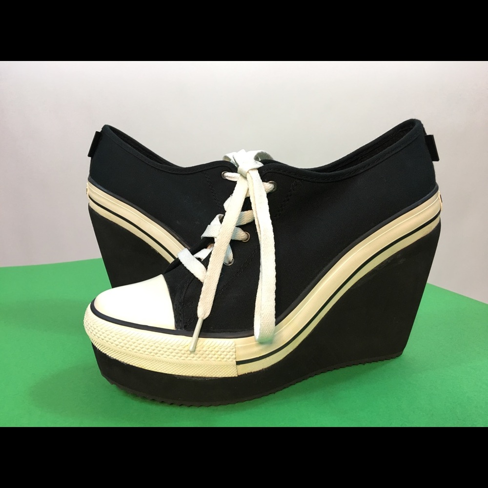 🎈 Rock and candy converse platform sneakers 🎈